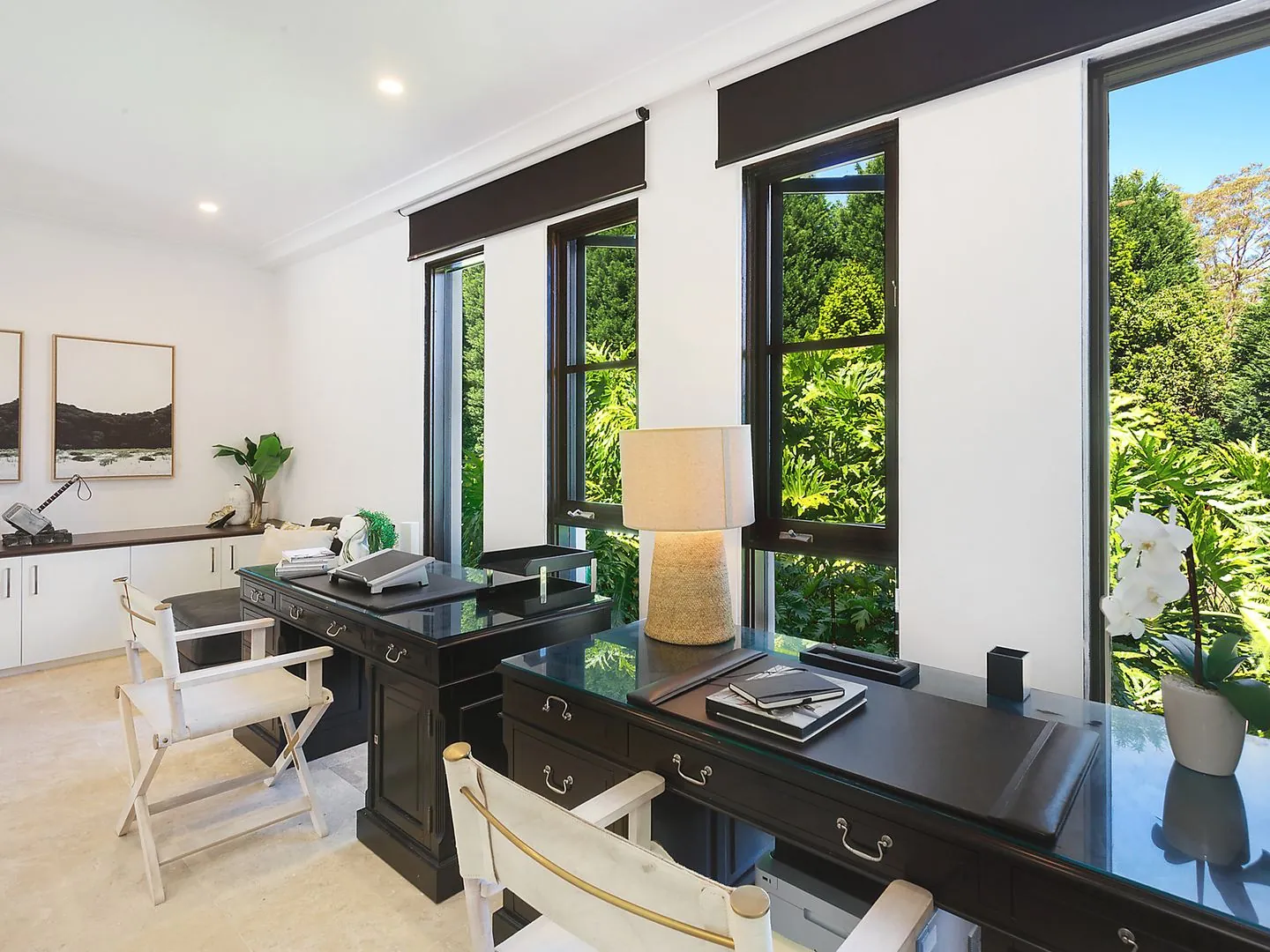 Waterfront house in Copacabana. What an amazing style, what a contrast. Beautifully chosen and designed by the home owner.